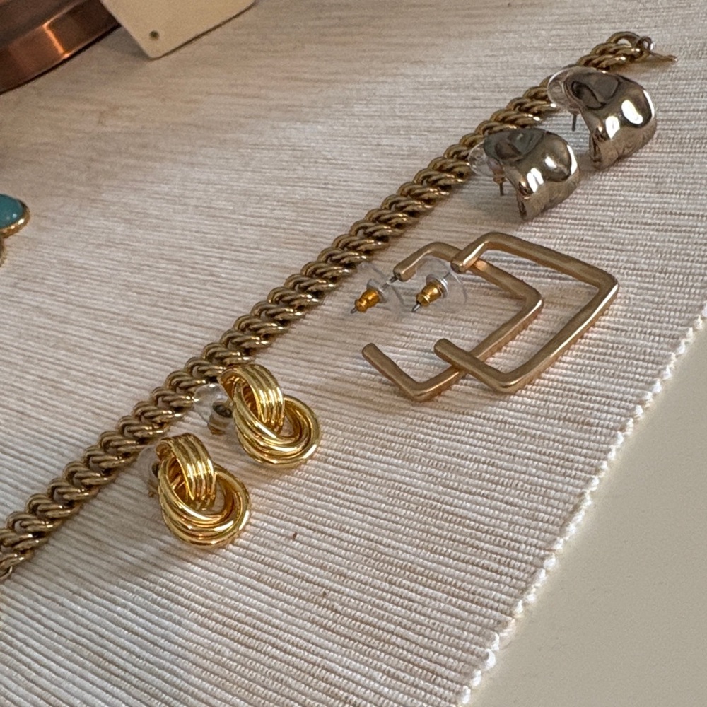 Trefari Bracelet and earrings Gold-tone